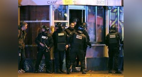 Германската полиция е арестувала трима души във връзка с атентатите в Париж