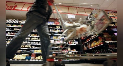 Търговско сдружение: Храните поскъпват, ако затегнат регулациите за хипермаркетите