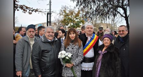 Русенци поздравиха Гюргево за националния празник на Румъния