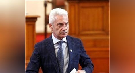 "Атака" поиска парламентът да отмени решението си Сидеров и Чуколов да бъдат задържани