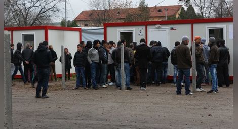 МВР чака още 4 млн. евро от ЕС заради бежанците