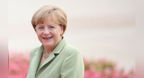 Огъна ли се Меркел пред призивите за ограничаване на приема на бежанци
