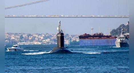 Руската подводница „Ростов на Дон” навлезе в Черно море