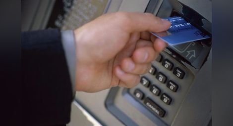 500 милиона лева влизат в  банкоматите за празниците