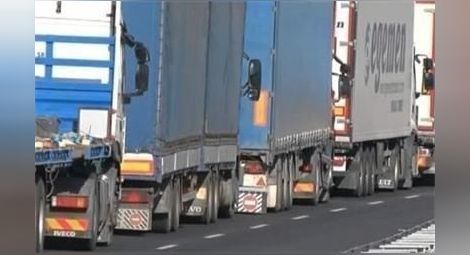 Без камиони над 12 тона по пътищата днес от 14 до 20 часа