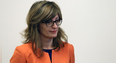 Румъния се справя по-добре в борбата с корупцията, призна Захариева в Брюксел