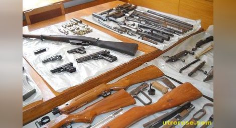 5723 русенци въоръжени с 6834 пушки и пистолети
