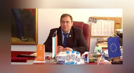 Бившият кмет на Стрелча призна за секс с ученичката, но не и за изнасилване (Видео)