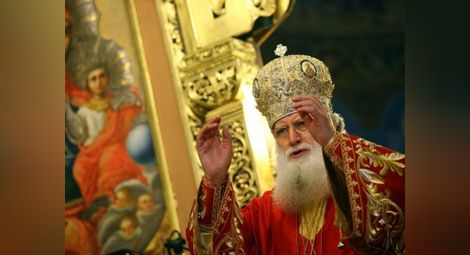 Патриарх Неофит ще отслужи литургията за Левски