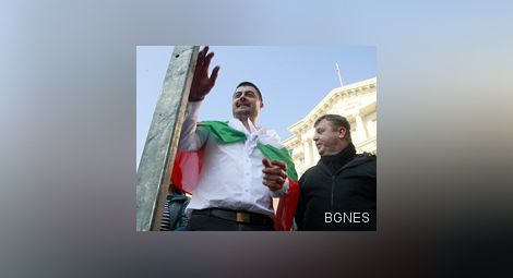 "България без цензура" и ВМРО с протест срещу ГЕРБ 