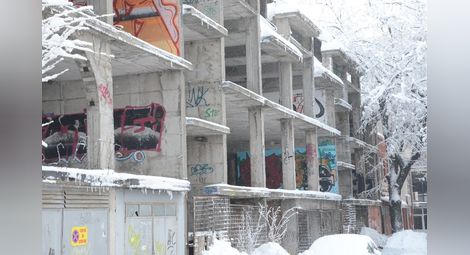Три русенски фирми искат поръчката за събарянето на общински сгради