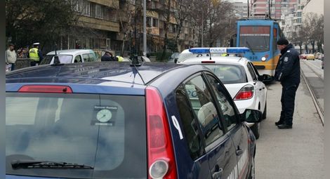 Два трамвая са се ударили на пл."Македония"