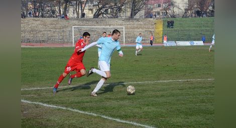 „Дунав“ без Костадинов в мача срещу „Балкан“