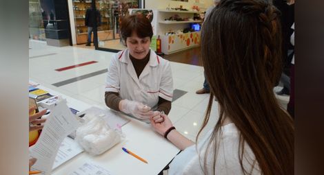 42 русенци се изследваха за ХИВ/СПИН в Мол Русе