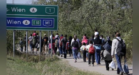 Австрия: Нямаме избор - трябва да затворим границите за мигранти