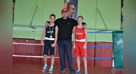 Боксьор на „Дунав“ първи на ринга в Пазарджик