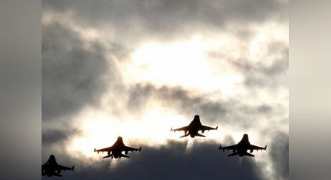 Самолети на САЩ избиха десетки терористи от ИД в Либия