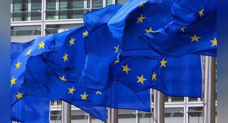 Евробарометър: За българите най-ценното европейско право остава свободата на придвижване в ЕС