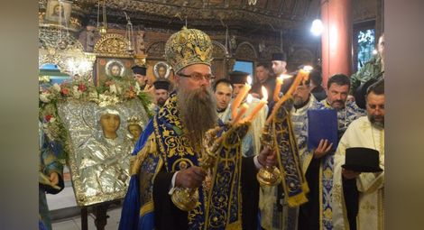 Пловдивският митрополит скочи срещу честванията на Априлското въстание навръх Великден