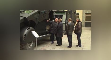 Путин се запозна с бронираното чудовище „Наказателя” /видео/