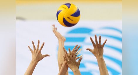 Волейболистите със загуба от „звездите“ на Горна Малина