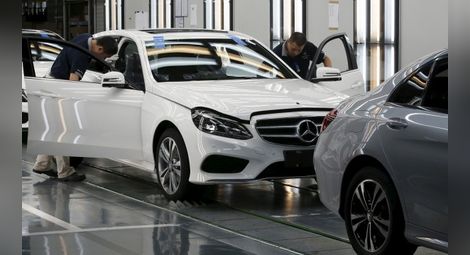 Mercedes-Benz иска да произвежда коли в Румъния