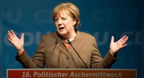 Ангела Меркел потресена от поведението на Гърция