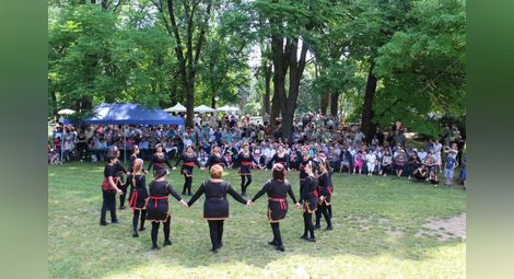 50-ата „Златна гъдулка“ събира  над 550 пазители на фолклора