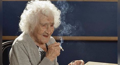 Вижте жената със световен рекорд за дълголетие - пушила и яла по килограм шоколад седмично (Видео)