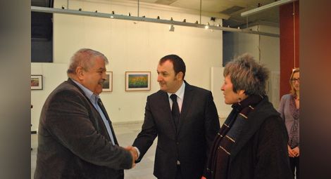 Директорът на Полския институт откри изложба на Томек Шикора