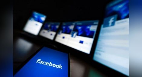 Facebook се заема с фалшивите профили