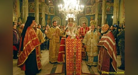 Патриарх Неофит отслужи в Русе молебен срещу отчаянието