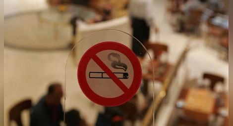 Турция забранява пушенето и по плажовете