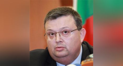 Цацаров за скандала в ДАТО: Tова е било библиотека с абонамент