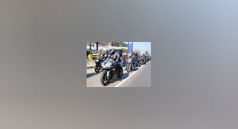 Мотористи се събират на протест пред парламента