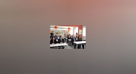 Учениците във „Васил Левски“ получиха петата в страната класна стая „Конфуций“