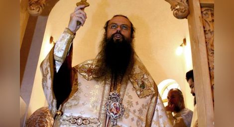 Мирянка моли патриарха да й благослови брак с Николай Пловдивски