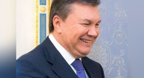 Янукович се крие в руска военна база