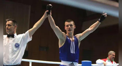 Талантът в бокса Николай Коев стана треньор в родния „Локо“