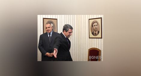 Борисов: Няма да ставам президент, докато сегашният иска да е такъв