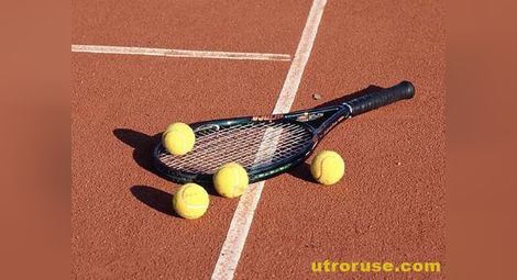 Остри сервиси на тема тенис в Общинския съвет
