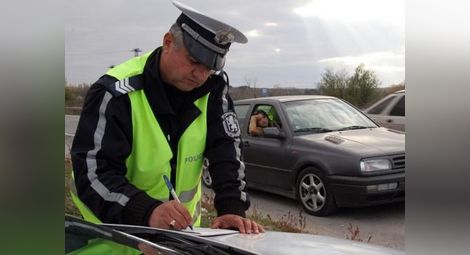 Алекси Стратиев: Пътните полицаи отново ще пишат актове