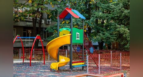 С над половин милион ремонтират  поредните 20 детски площадки