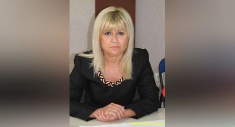 Румънка се заби в колата на депутатката Светлана Ангелова в Русе