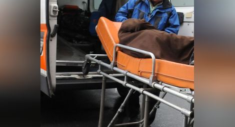След гаф на телефон 112: 65-годишен издъхна в линейката на път за болницата