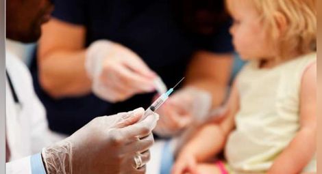 Солени глоби за родители, отказали ваксинация на детето си