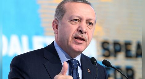 Ердоган призова сънародниците си да обменят валутата си в турски лири