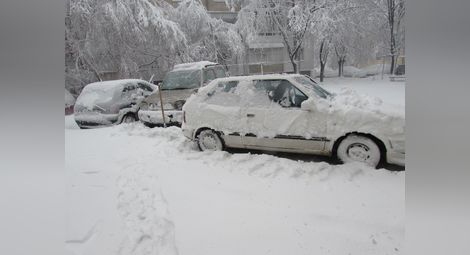 Как да потегляме с автомобила си през зимата
