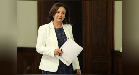 Румяна Бъчварова очаква яснота около новия еврокомисар до края на годината