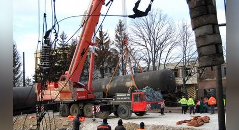 Първите две цистерни са изтеглени от Хитрино